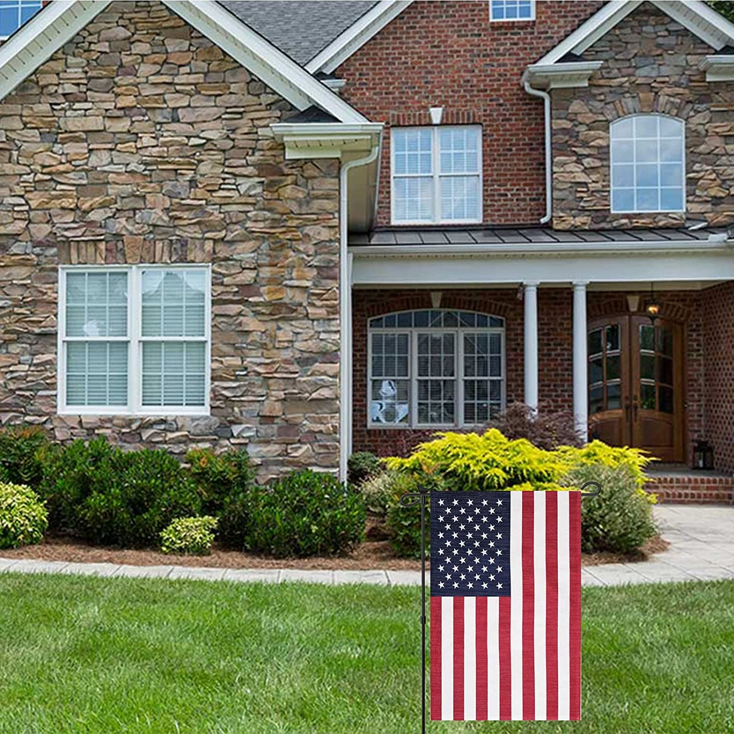 Pack of 10 American Garden Flags 12.5 X 18.5 Inch- US USA Double Sided Small American Flag for Yard Banner Patriotic Outdoor Lawn Decoration (American Garden Flag)